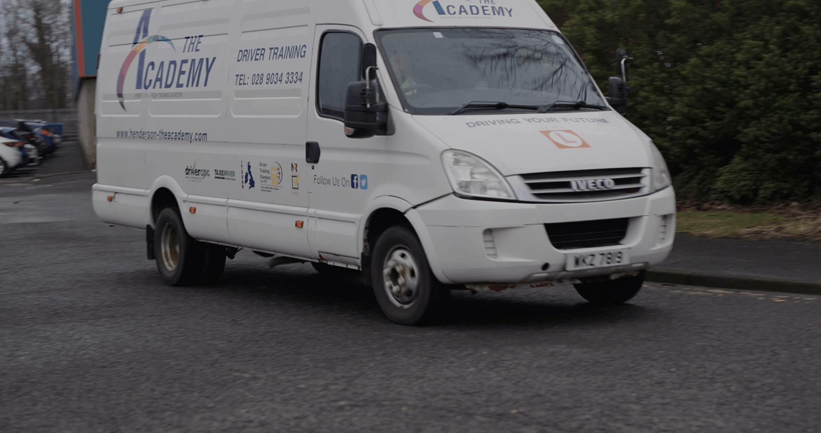 D1+E Minibus Trailer Training Banner