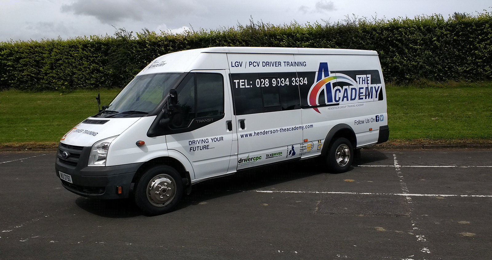 D1+E Minibus Trailer Training Banner